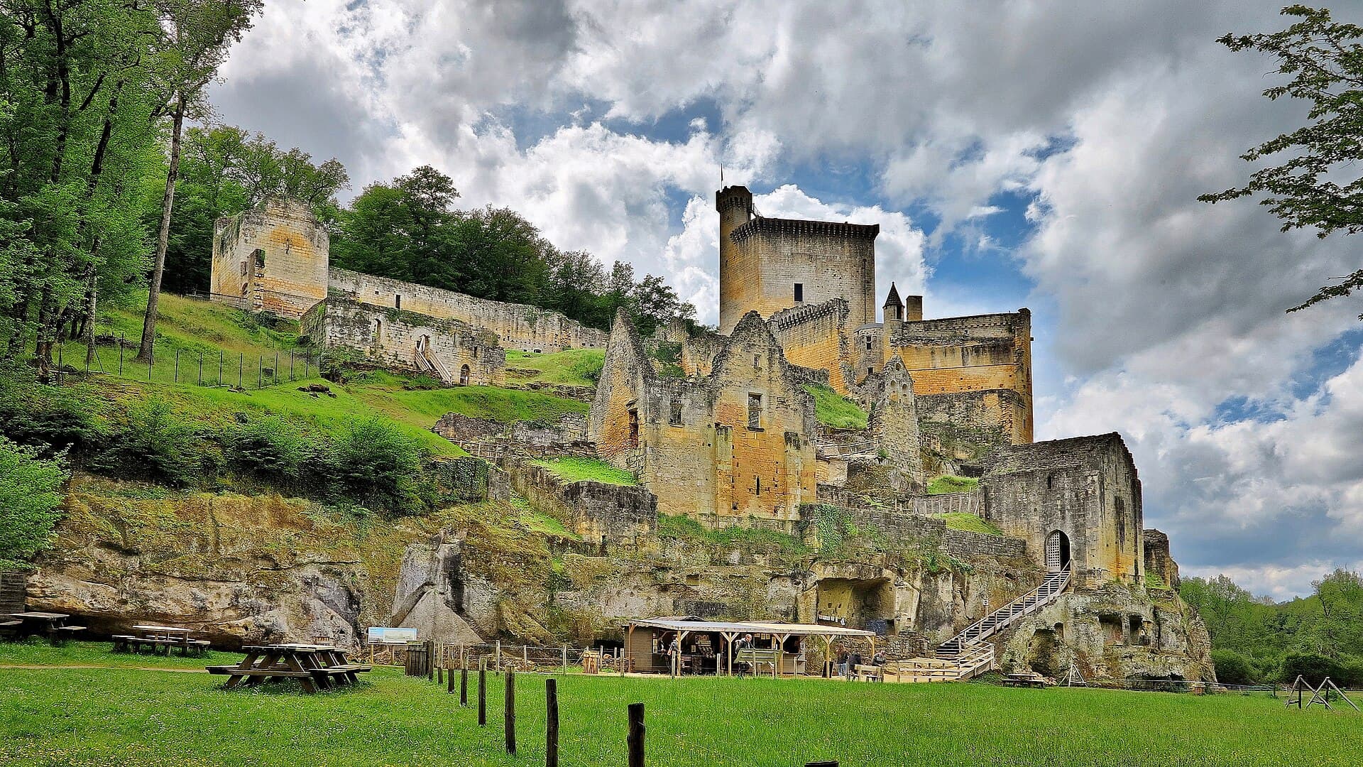 Château de Commarque, Les Eyzies, France