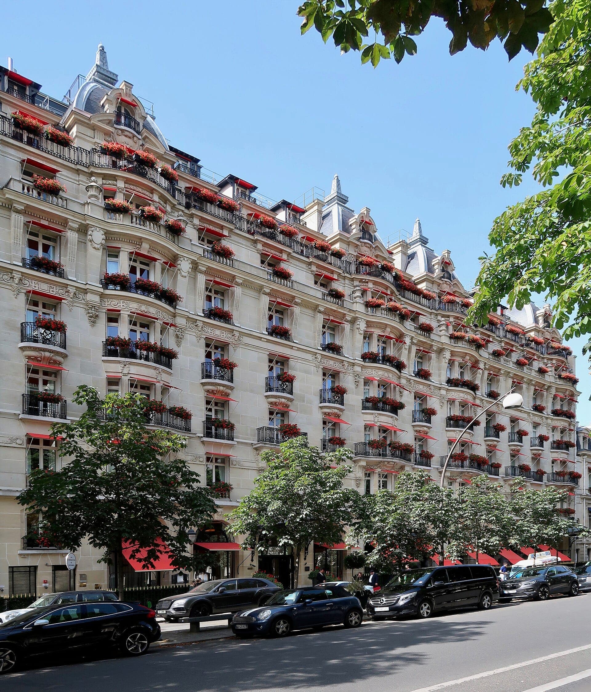 Hôtel Plaza Athénée, Paris, France