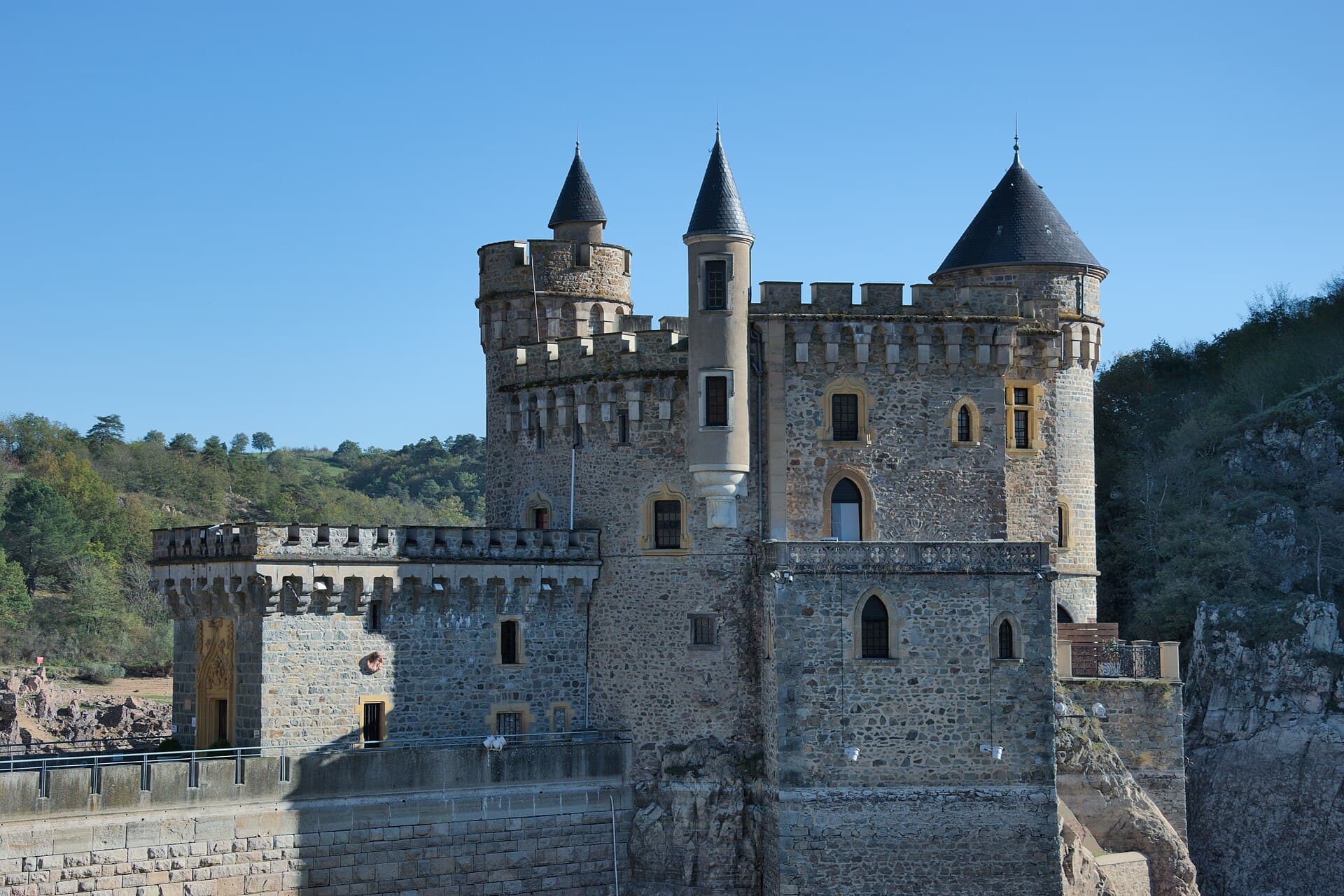 Château de la Roche, Saint-Priest-la-Roche, France