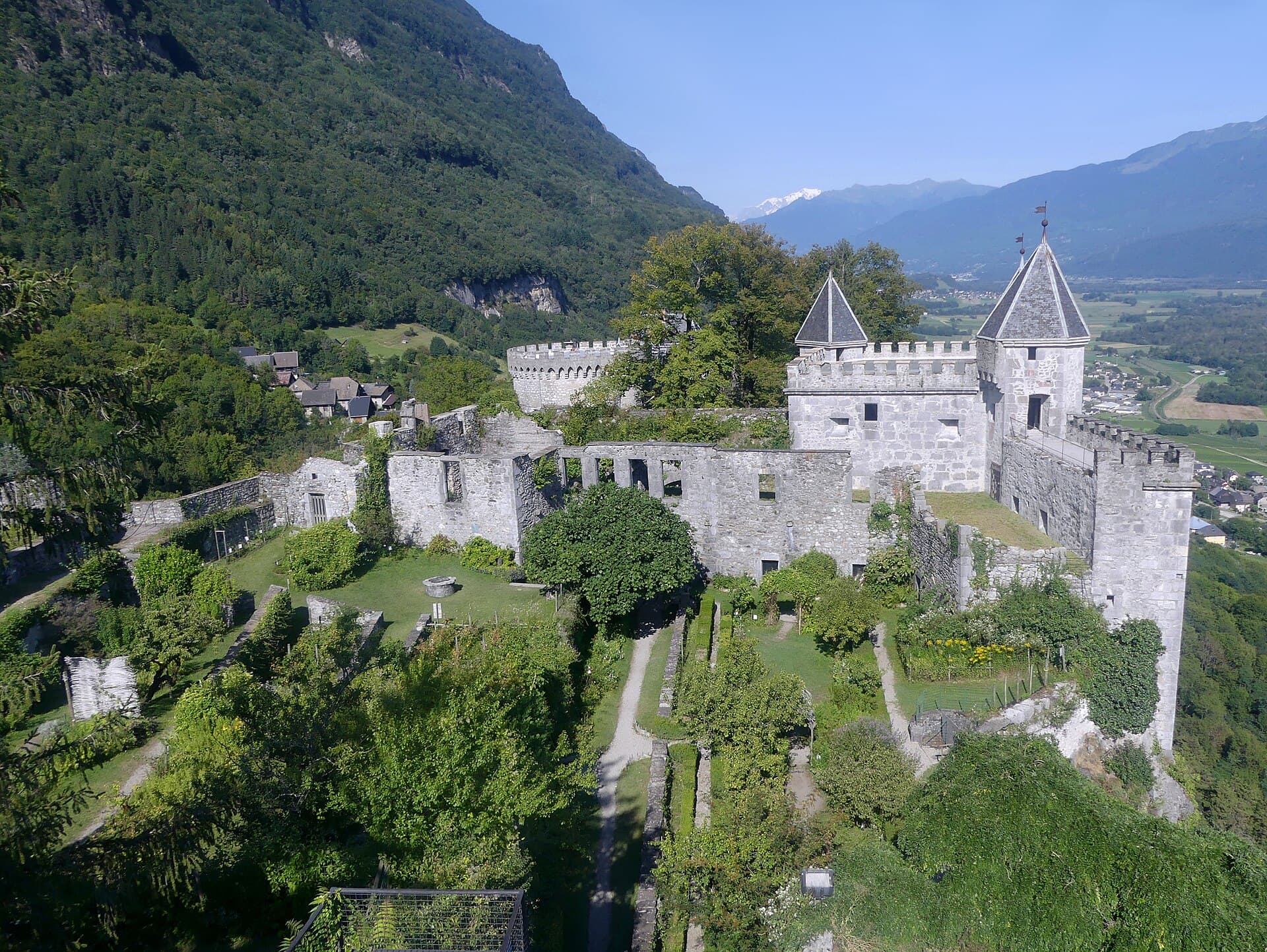 Château de Miolans, Saint-Pierre-d'Albigny, France