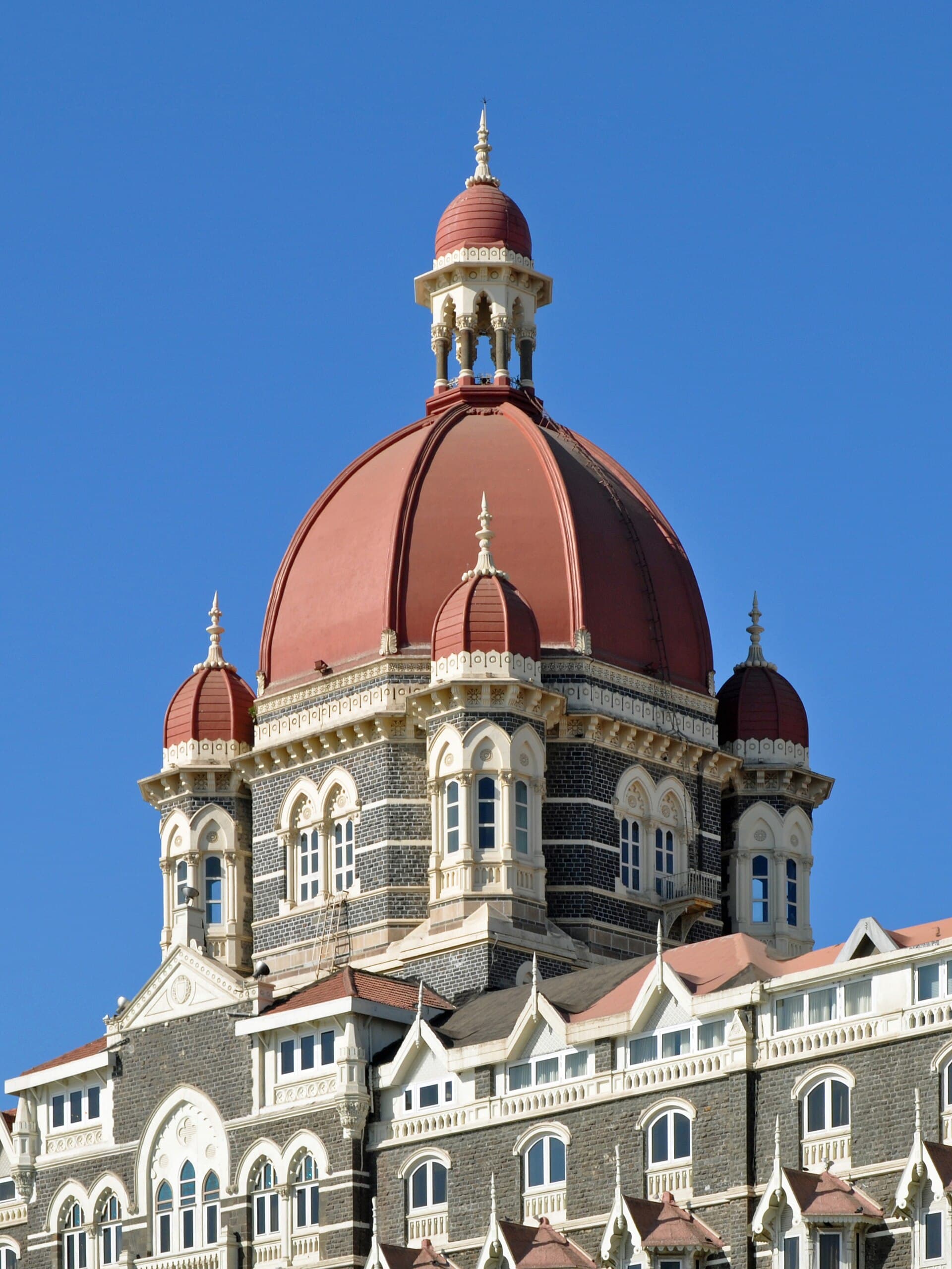 Taj Mahal Palace Hotel: Close-up of the main dome of Taj Mahal Palace in Mumbai, India.