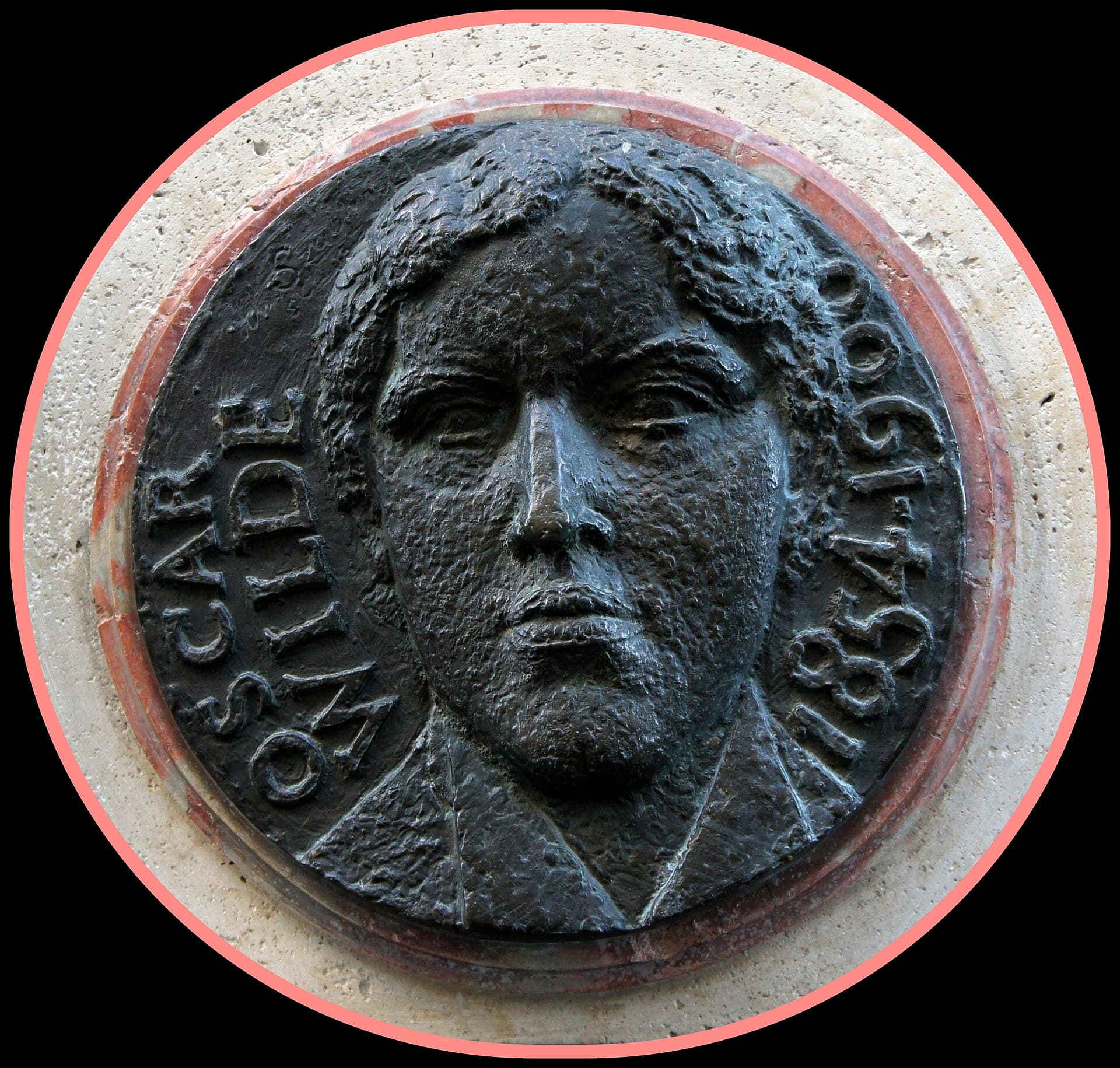 L'Hôtel: au n° 13, Oscar Wilde