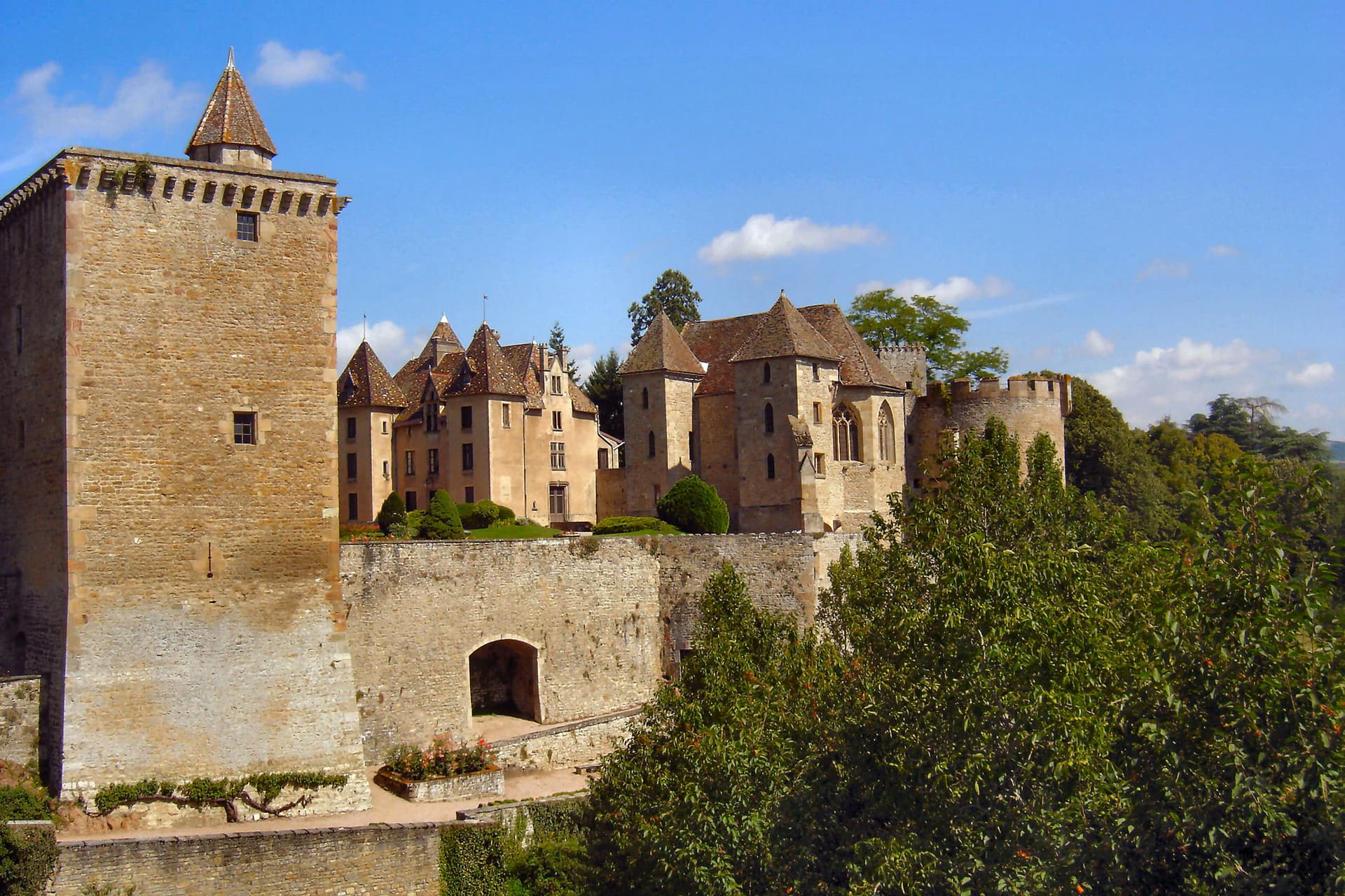 Château de Couches, Couches, France